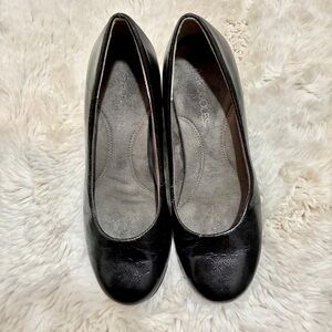 Aerosoles Black Wedge Heels